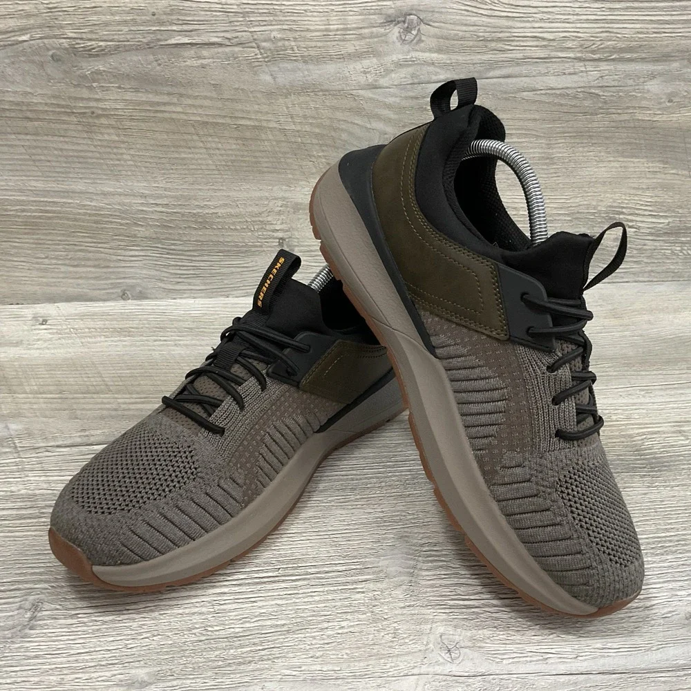 Skechers Neville Calhan Mens 9.5 Olive Black Athletic Running Sneakers 210501
